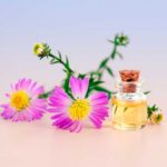 flacon-huiles-essentielles-fleurs-rose